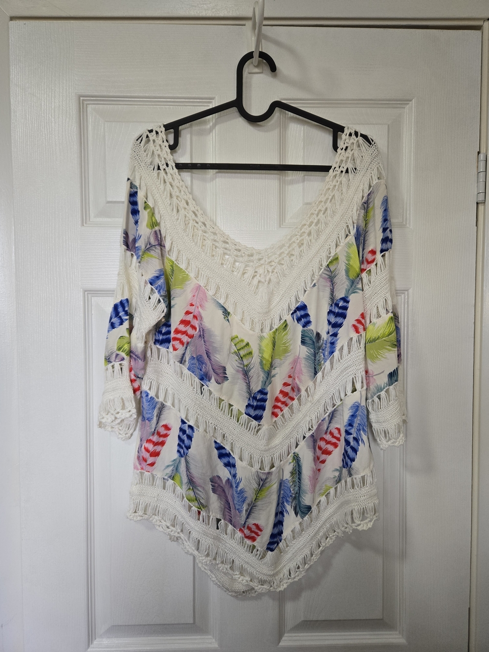 Boho Crochet-Trim Tunic Top in White with Multicolor Feather Print
